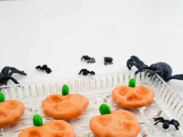 candy coated pretzel pumpkins