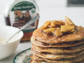 caramelized apple pancakes