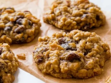 soft and chewy oatmeal raisin cookies